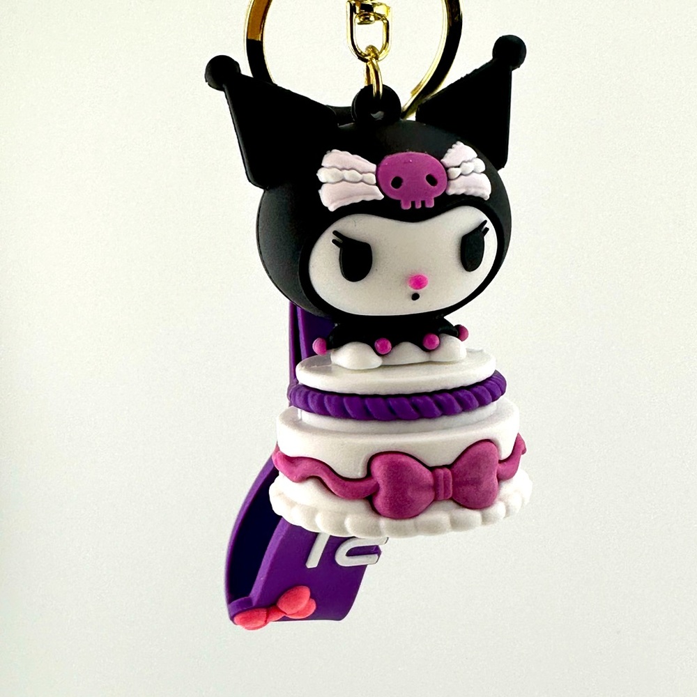 Kuromi Cake Purple Keychain with strap - Picture 1 of 4